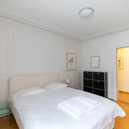 Great 2bd Flat Old Town - Schipfe B