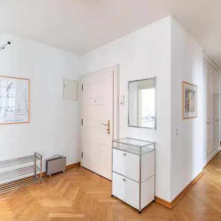 Great 2bd Flat Old Town - Schipfe B