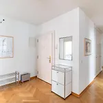 Great 2bd Flat Old Town - Schipfe B